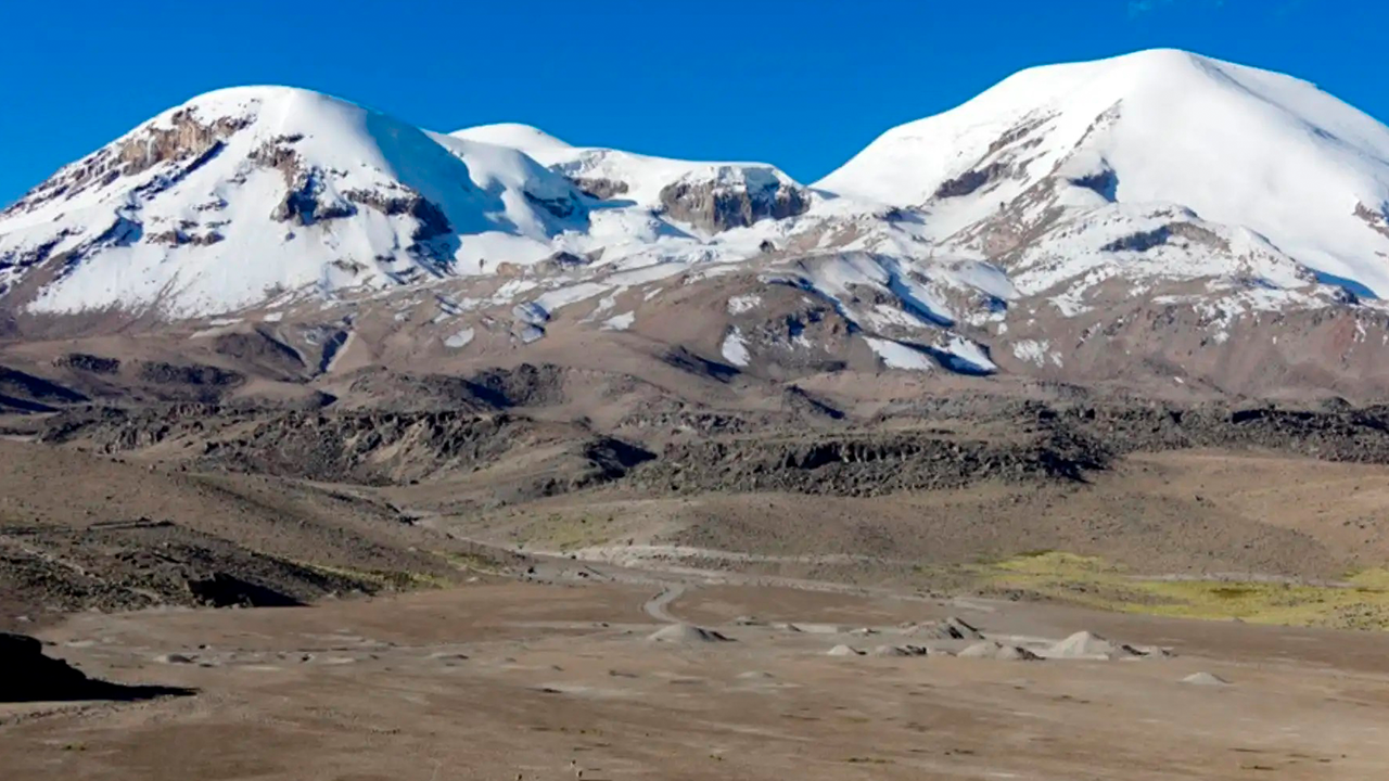 Alerta por retroceso acelerado del Coropuna: casi la mitad de su hielo desapareció en cinco décadas